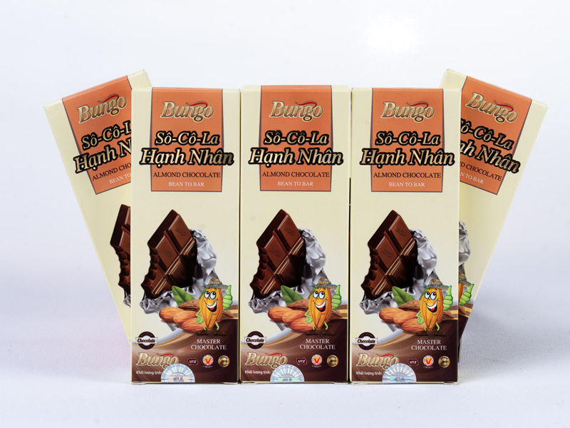 SOCOLA ALMOND